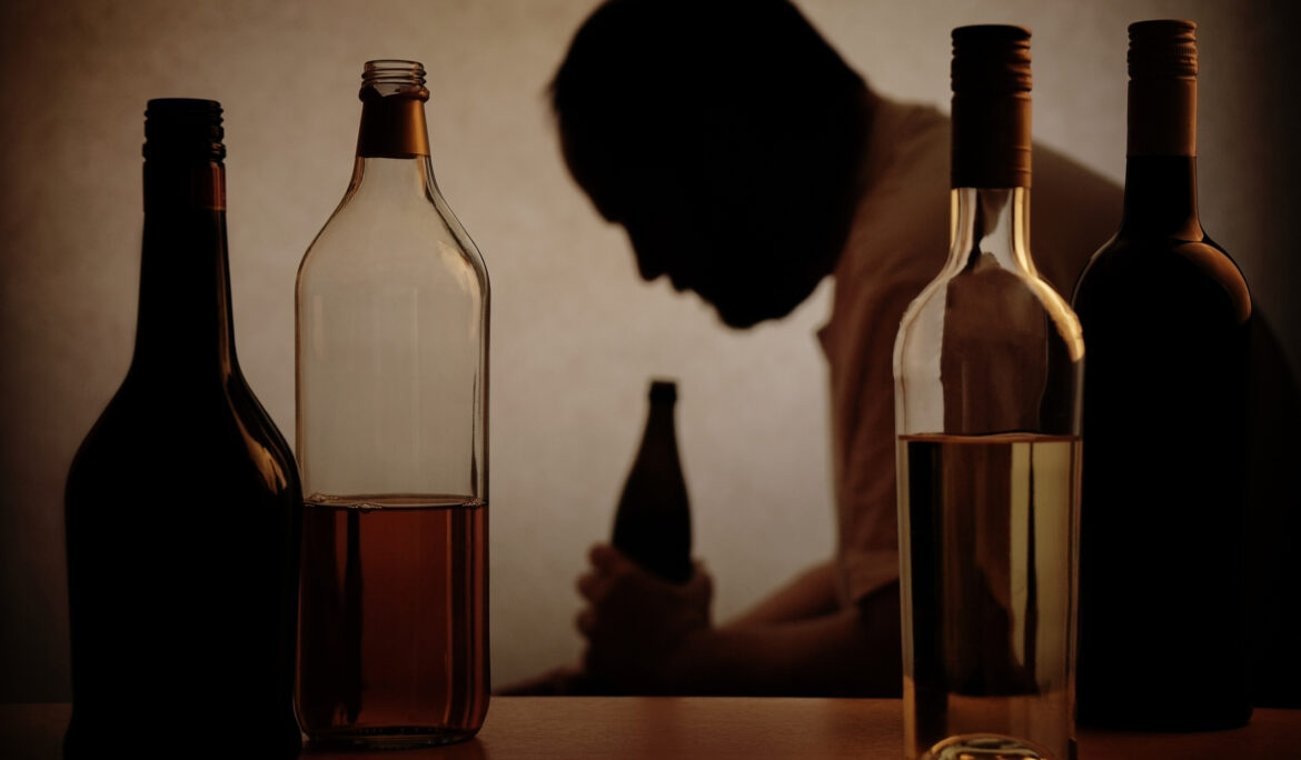 The Escalation of Alcoholism: Understanding the Link Between Alcohol Abuse and Depression